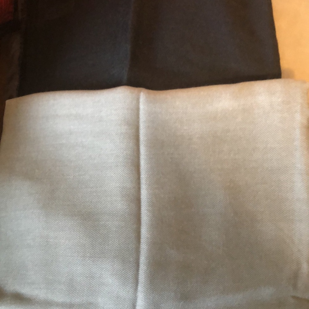Cushnie Grey Horizon ombré scarf New! - Picture 7 of 9